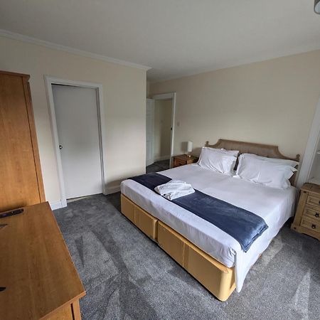Buccleuch And Queensberry Arms Hotel Торнхилл Экстерьер фото