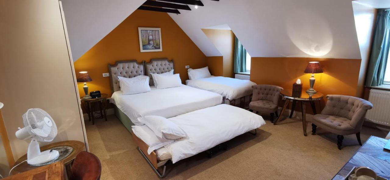 Buccleuch And Queensberry Arms Hotel Торнхилл Экстерьер фото