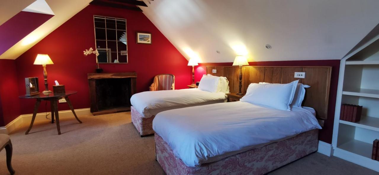 Buccleuch And Queensberry Arms Hotel Торнхилл Экстерьер фото