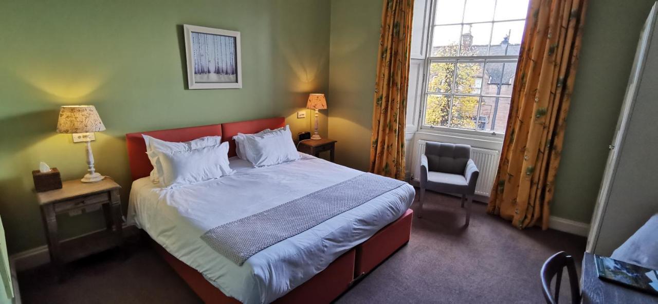 Buccleuch And Queensberry Arms Hotel Торнхилл Экстерьер фото