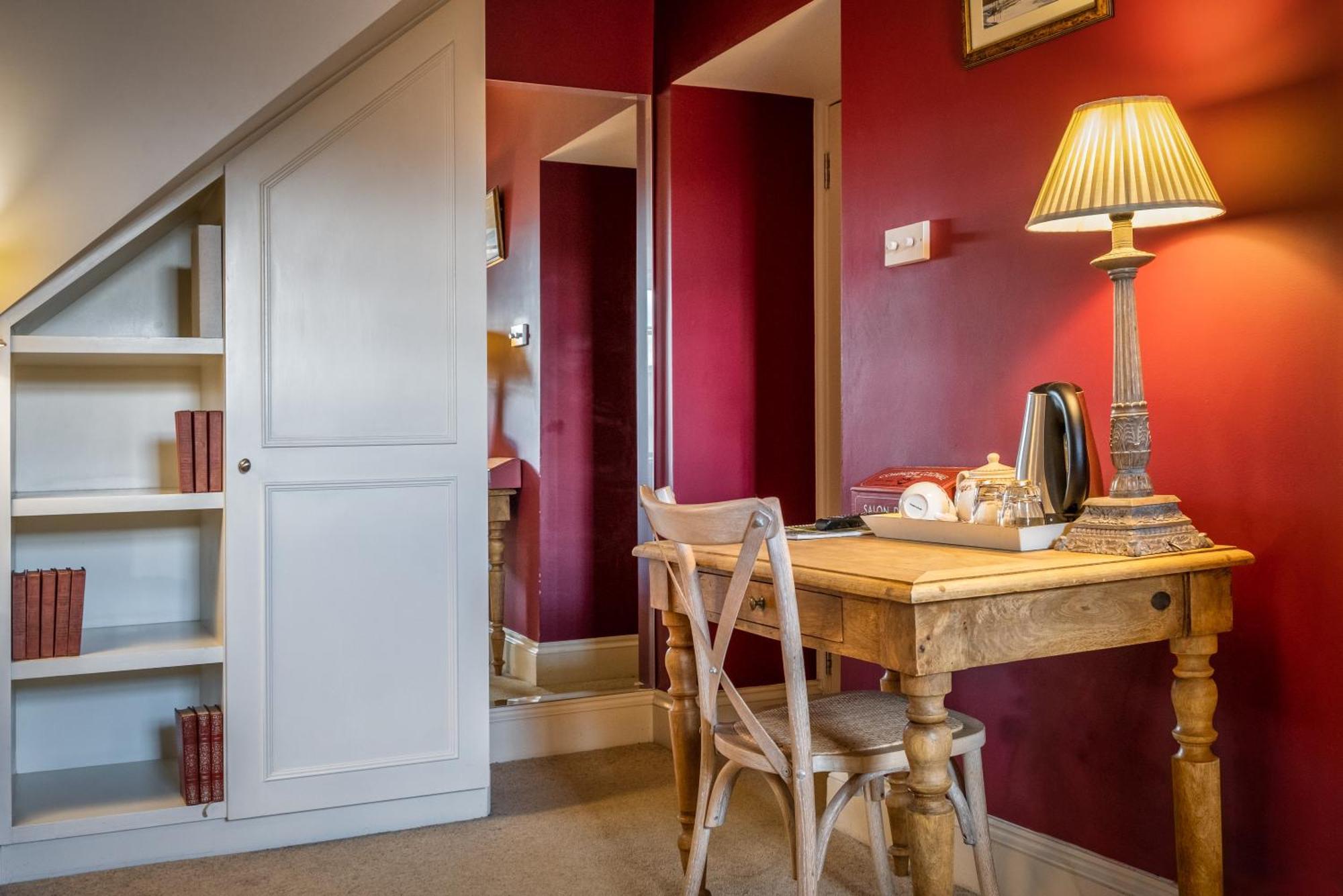 Buccleuch And Queensberry Arms Hotel Торнхилл Экстерьер фото
